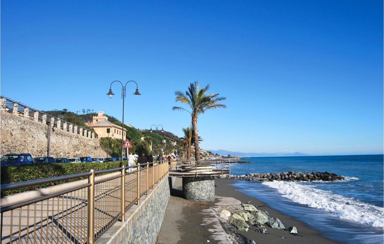 2 Bedroom Gorgeous Apartment In Bastia Di Альбенга Экстерьер фото